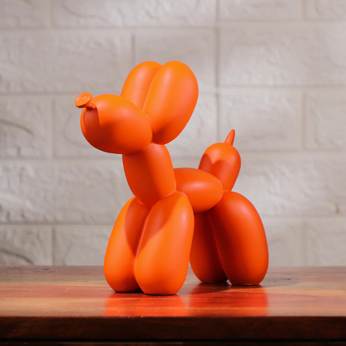 Resin Balloon Dog Showpiece